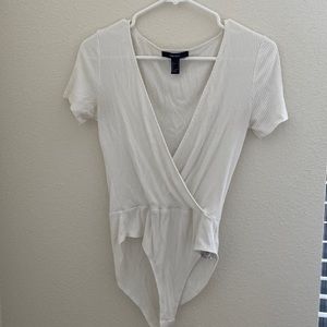 White v-neck ribbed bodysuit